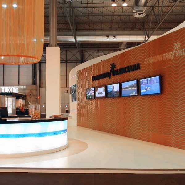 stand fitur
